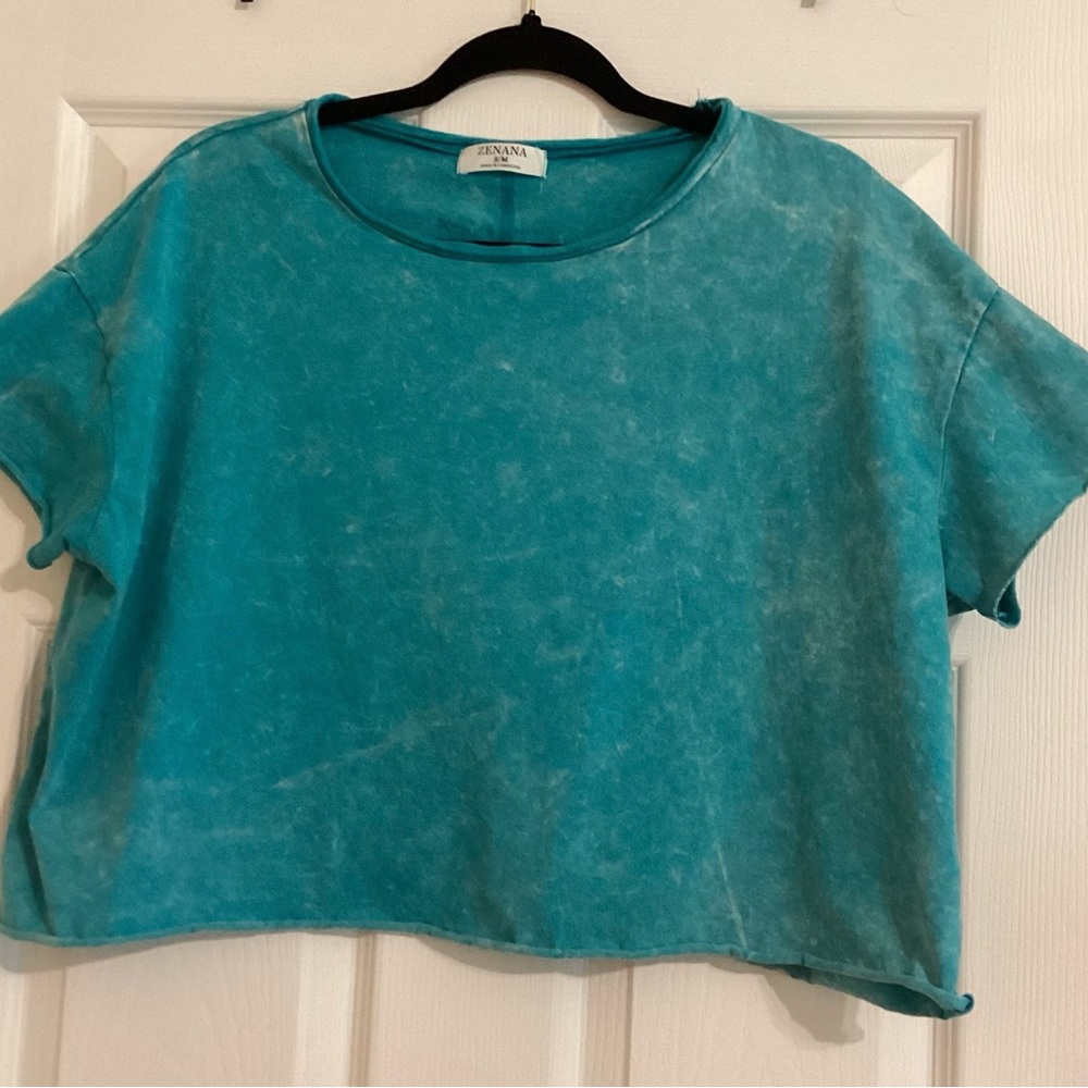 Zenana Outfitters Blue Boxy Crop T-Shirt